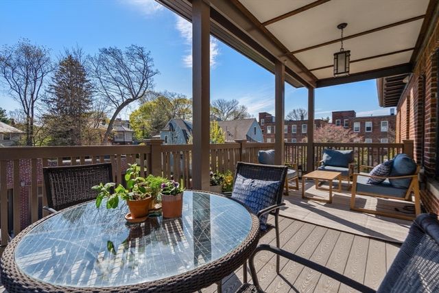 157 Babcock 2, Brookline, MA 02446