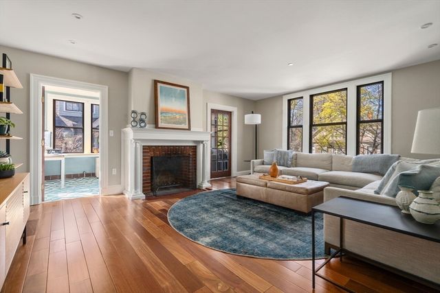 157 Babcock 2, Brookline, MA 02446