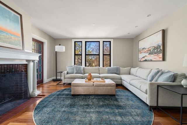 157 Babcock 2, Brookline, MA 02446