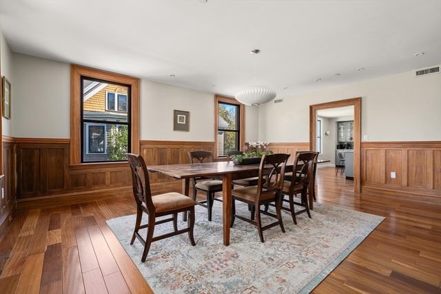 157 Babcock 2, Brookline, MA 02446