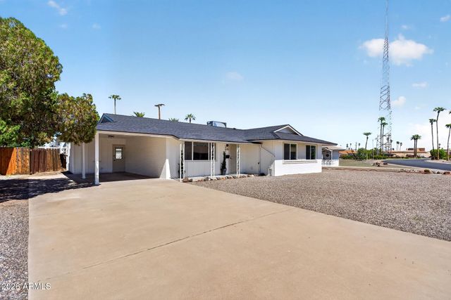 10856 W OAKMONT Drive, Sun City, AZ 85351