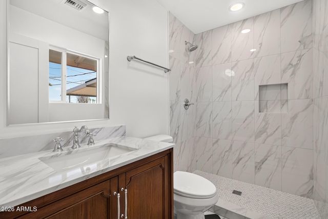 10856 W OAKMONT Drive, Sun City, AZ 85351