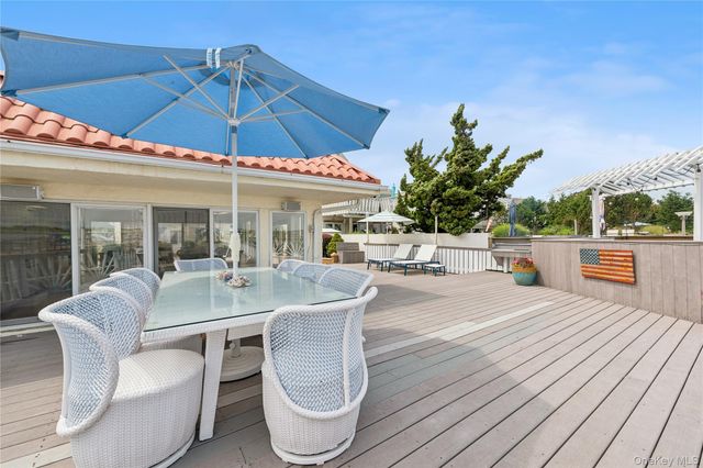 87 Bay Street, East Atlantic Beach, NY 11561
