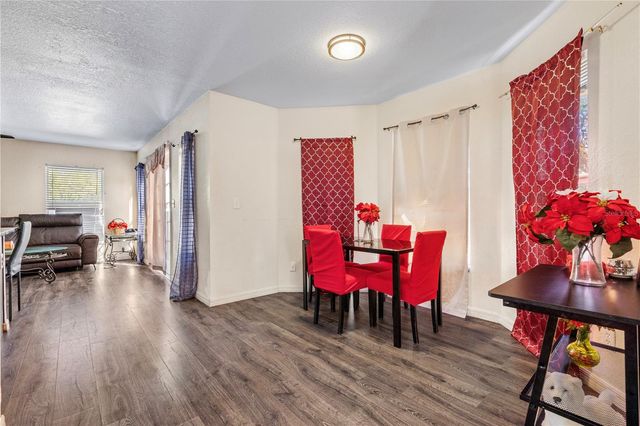 8613 N 15TH STREET, Tampa, FL 33604