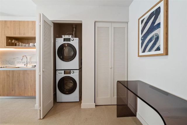 11 NE 26th St 2605, Miami, FL 33132