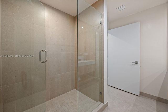 11 NE 26th St 2605, Miami, FL 33132