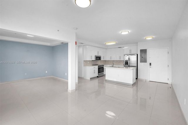 2651 NE 212th Terrace 301, Miami, FL 33180