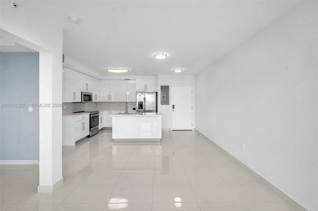 2651 NE 212th Terrace 301, Miami, FL 33180