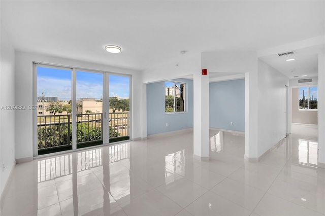 2651 NE 212th Terrace 301, Miami, FL 33180