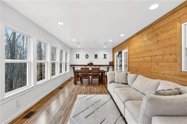 2151 E Maddox Road, Buford, GA 30519