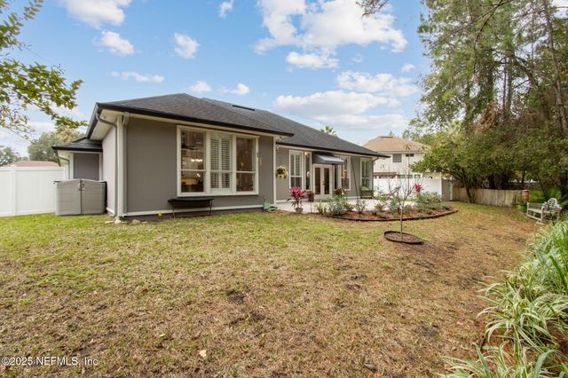 86028 CREEKWOOD Drive, Yulee, FL 32097