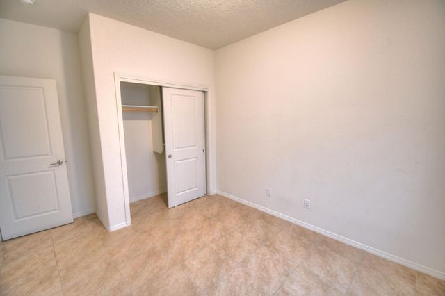 2031 White Dove Street SE, Albuquerque, NM 87123