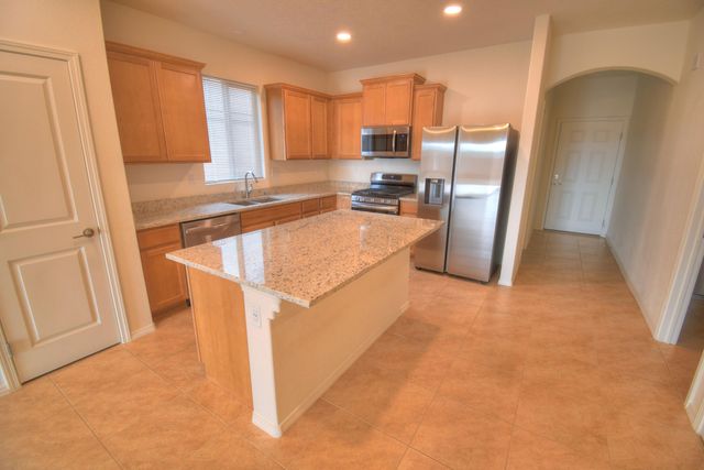 2031 White Dove Street SE, Albuquerque, NM 87123