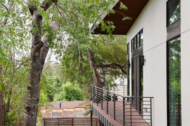1106 Algarita Ave 2, Austin, TX 78704