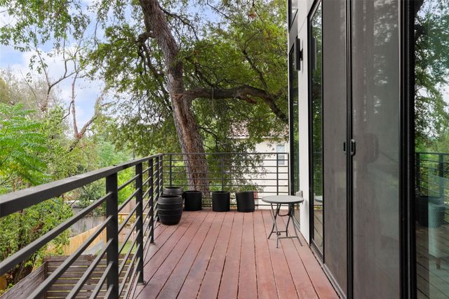 1106 Algarita Ave 2, Austin, TX 78704