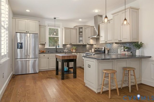 2913 E Marshall St, Richmond, VA 23223