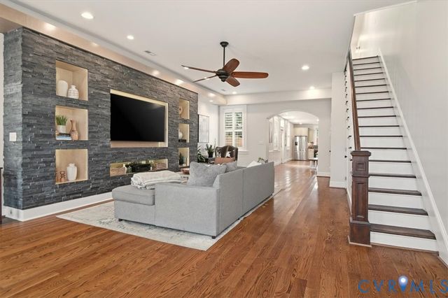 2913 E Marshall St, Richmond, VA 23223