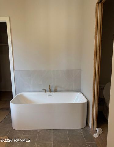 223 Trail Pointe Drive, Scott, LA 70583