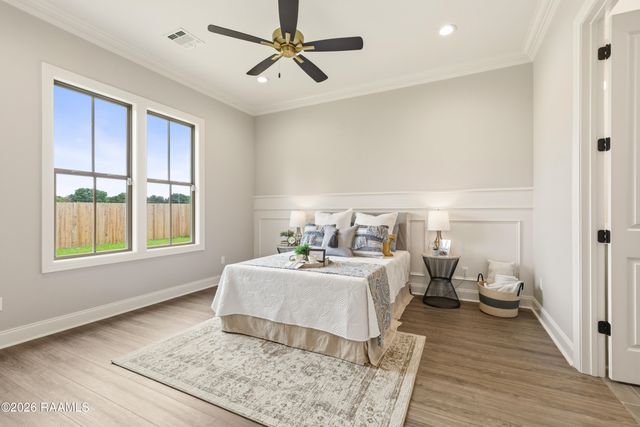 223 Trail Pointe Drive, Scott, LA 70583
