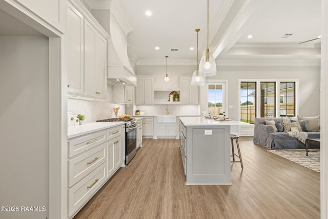 223 Trail Pointe Drive, Scott, LA 70583