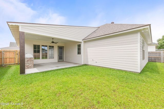 223 Trail Pointe Drive, Scott, LA 70583
