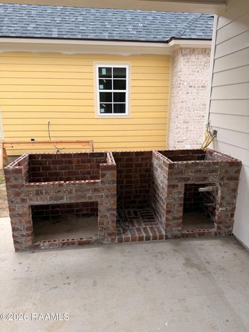 223 Trail Pointe Drive, Scott, LA 70583