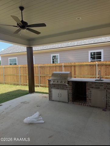 223 Trail Pointe Drive, Scott, LA 70583