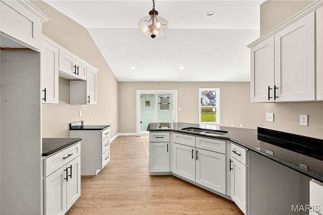 1412 Lake Erie Court, Belleville, IL 62220