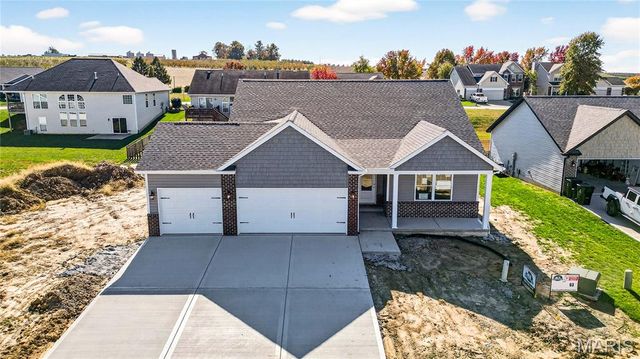 1412 Lake Erie Court, Belleville, IL 62220