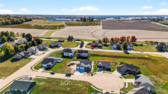 1412 Lake Erie Court, Belleville, IL 62220