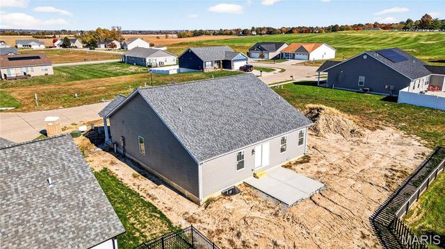 1412 Lake Erie Court, Belleville, IL 62220