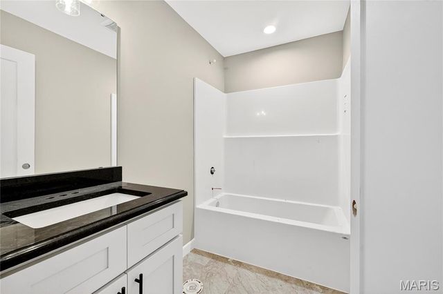 1412 Lake Erie Court, Belleville, IL 62220