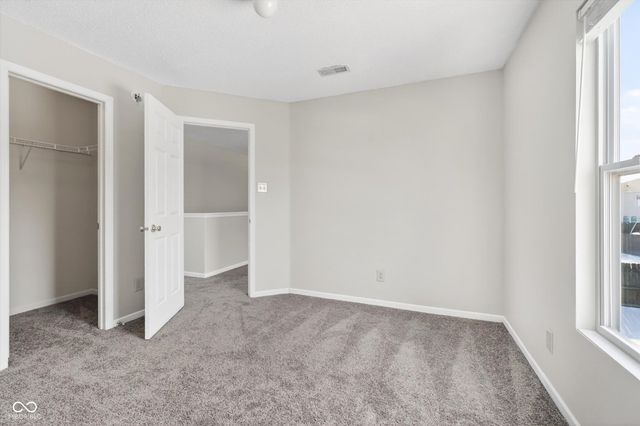 8277 S Evening Drive, Pendleton, IN 46064