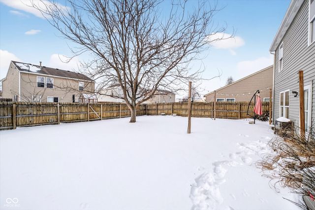 8277 S Evening Drive, Pendleton, IN 46064