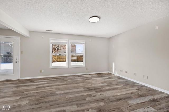 8277 S Evening Drive, Pendleton, IN 46064