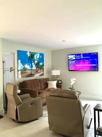 614 Executive Center Dr 104, West Palm Beach, FL 33401