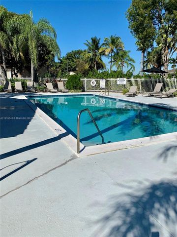 614 Executive Center Dr 104, West Palm Beach, FL 33401