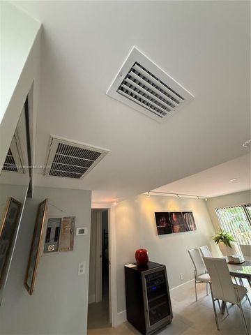 614 Executive Center Dr 104, West Palm Beach, FL 33401