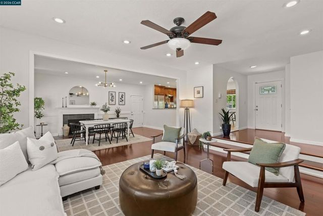 1724 Carriage Dr, Walnut Creek, CA 94598