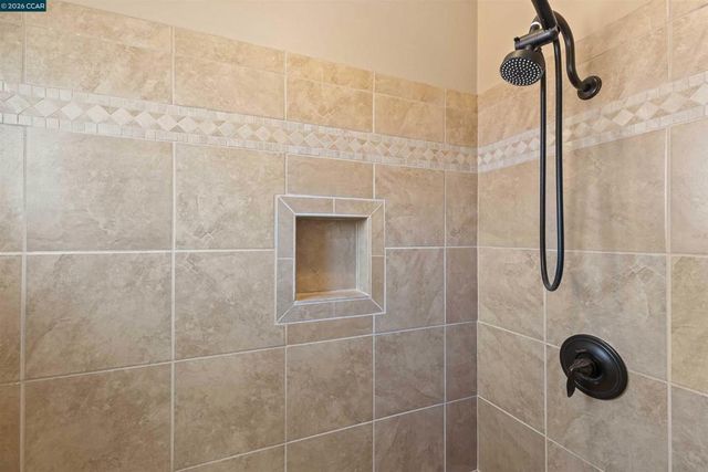 1724 Carriage Dr, Walnut Creek, CA 94598