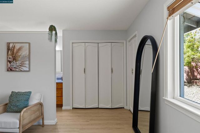 1724 Carriage Dr, Walnut Creek, CA 94598