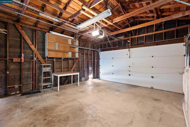 1724 Carriage Dr, Walnut Creek, CA 94598