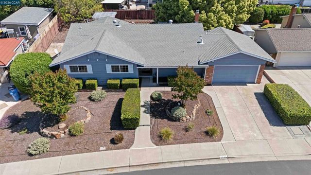 1724 Carriage Dr, Walnut Creek, CA 94598