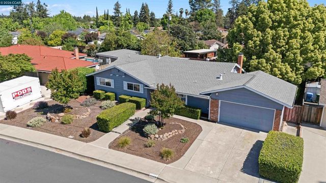 1724 Carriage Dr, Walnut Creek, CA 94598