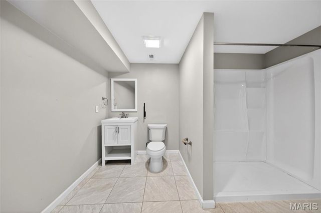 105 Kendl Court, Florissant, MO 63031