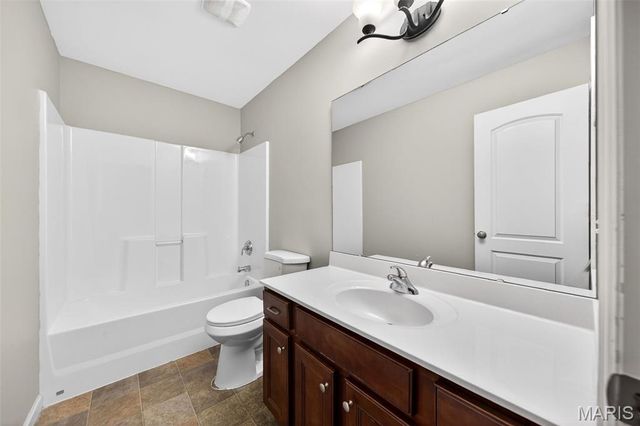 105 Kendl Court, Florissant, MO 63031