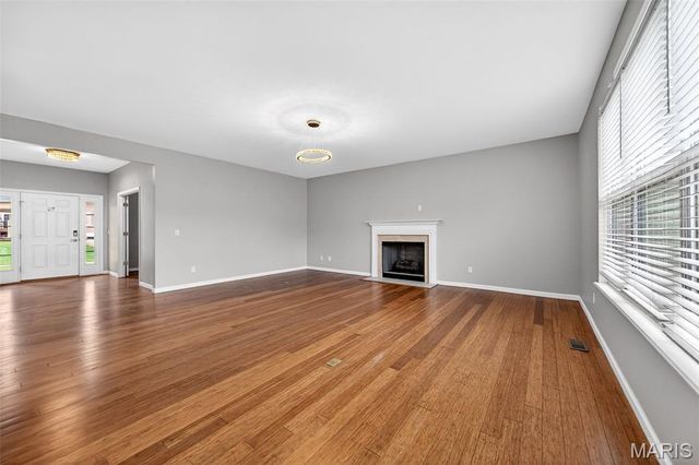 105 Kendl Court, Florissant, MO 63031