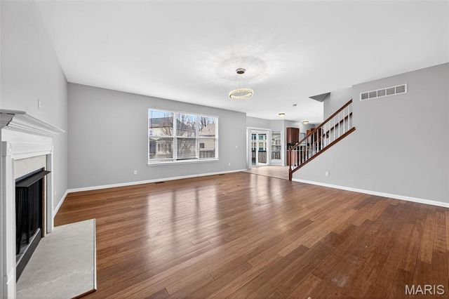 105 Kendl Court, Florissant, MO 63031