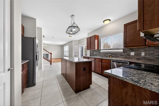 105 Kendl Court, Florissant, MO 63031