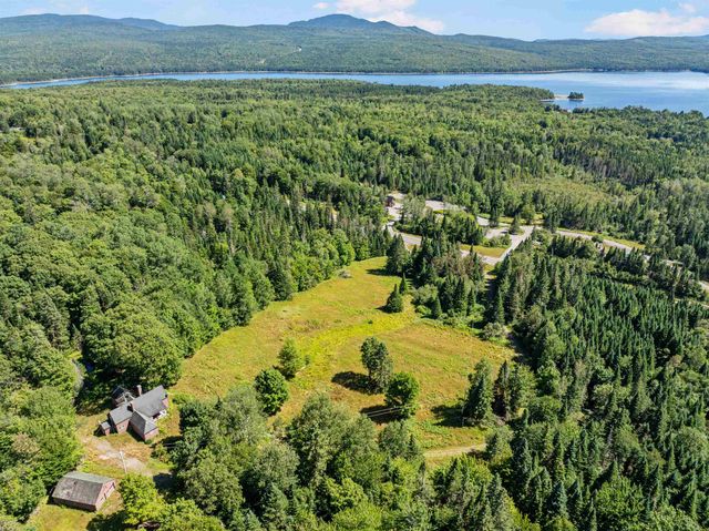 38 Lost Horizon Road, Pittsburg, NH 03592